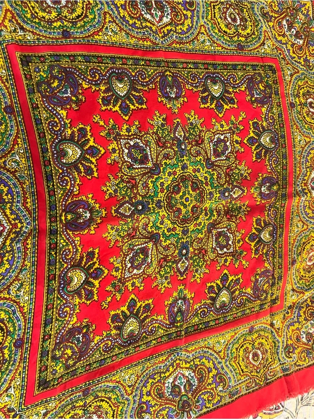 Vintage MCM Women’s Paisley Glentex Scarf Square Red Gold